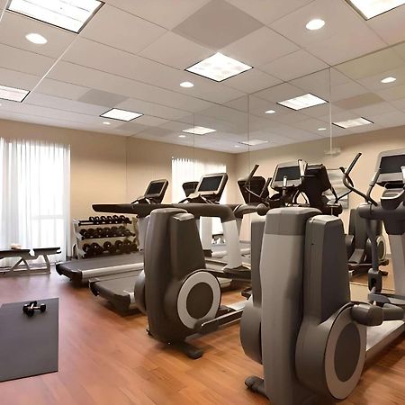 Comfort Suites Milwaukee West Esterno foto