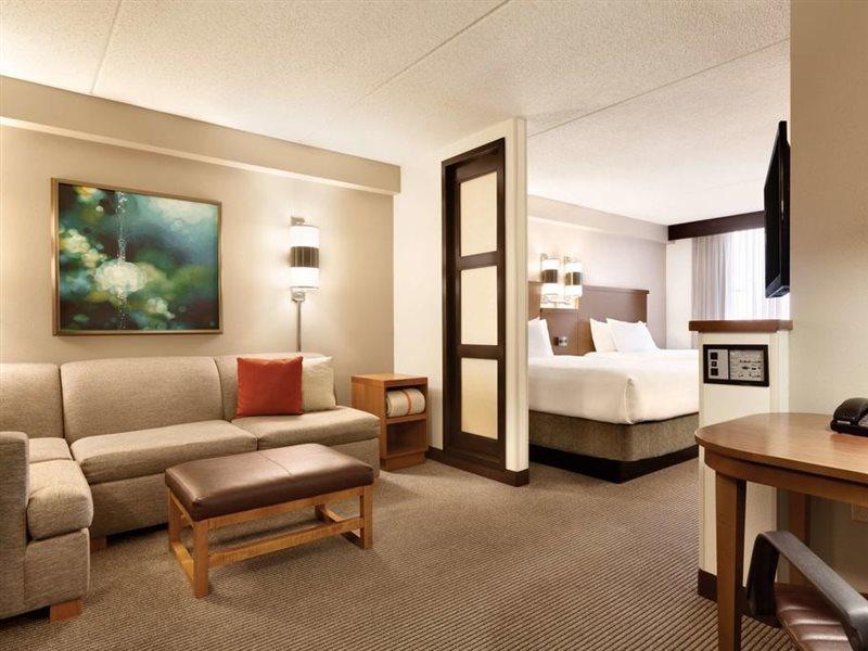 Comfort Suites Milwaukee West Esterno foto