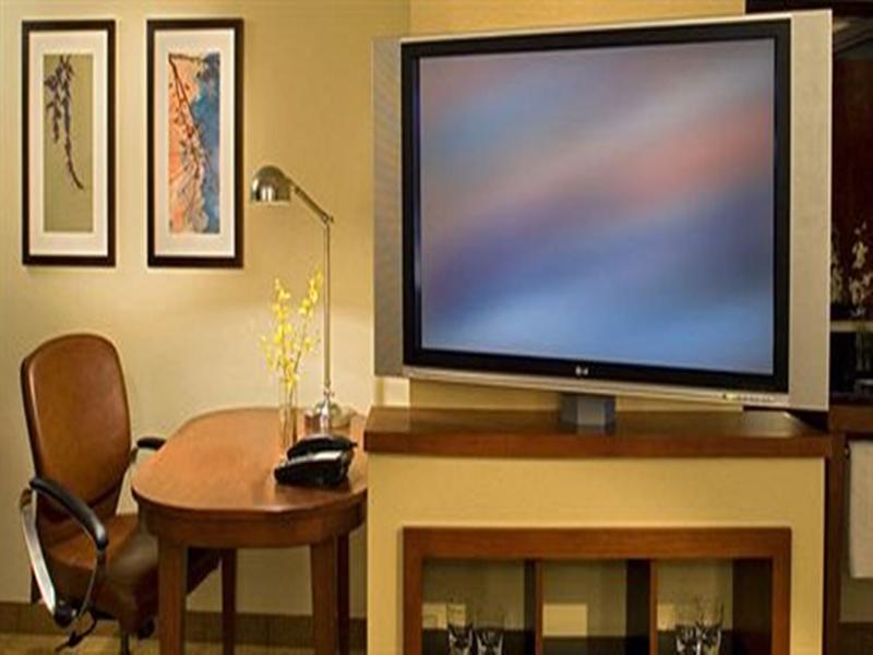 Comfort Suites Milwaukee West Esterno foto