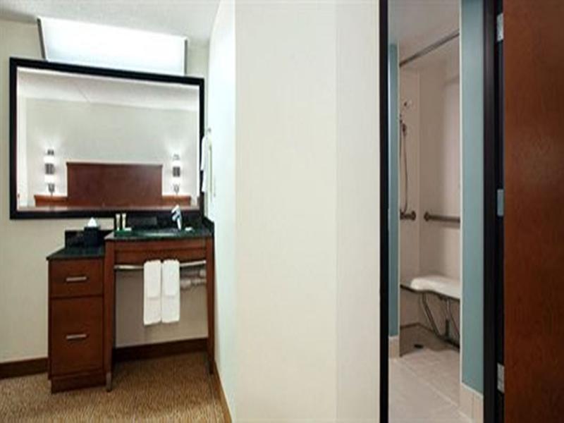Comfort Suites Milwaukee West Esterno foto