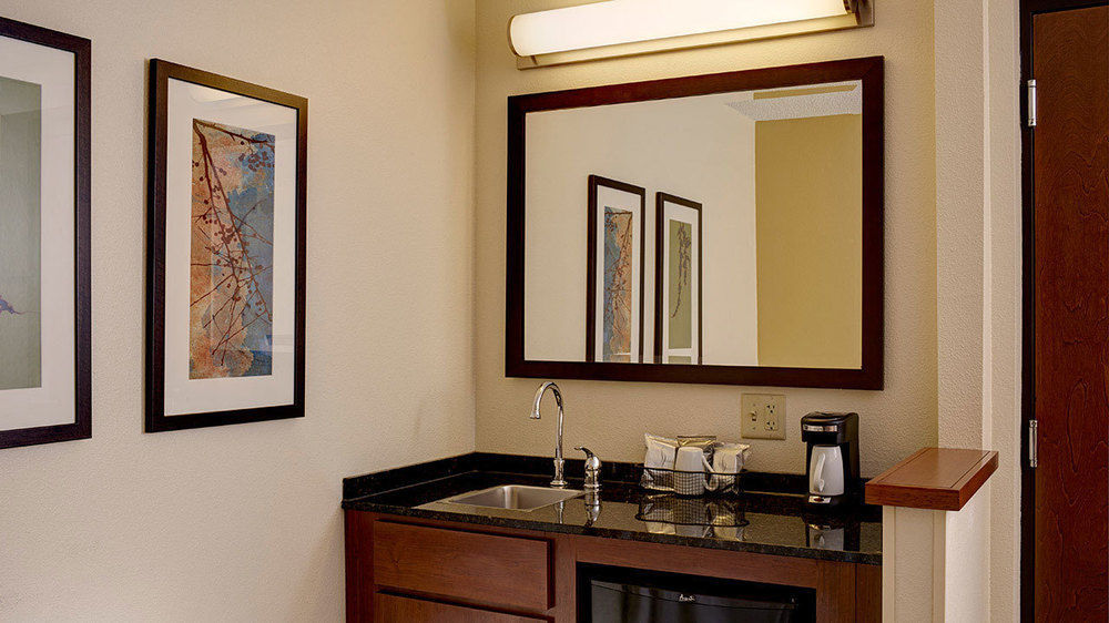 Comfort Suites Milwaukee West Esterno foto